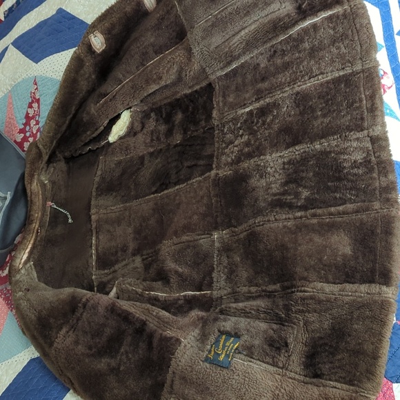 Vintage Sheepskin coat - Picture 4 of 12